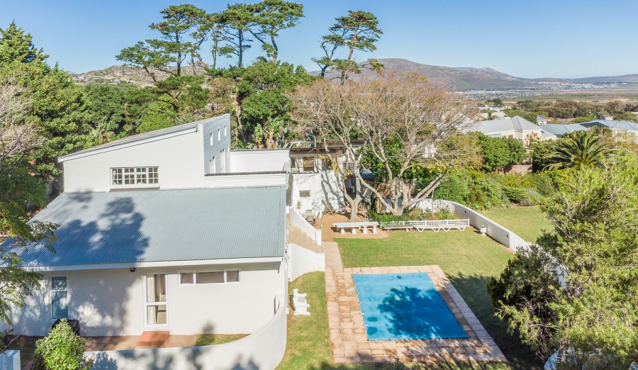 6 Bedroom Property for Sale in De Goede Hoop Western Cape